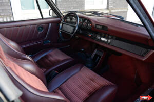 Afbeelding 13/21 van Porsche 911 Carrera 3.2 (1984)