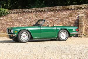 Immagine 17/50 di Triumph TR 6 (1976)