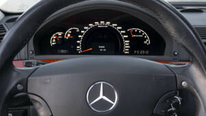 Image 21/51 of Mercedes-Benz S 65 AMG L (2004)