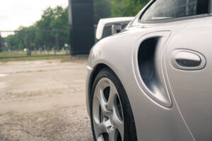 Imagen 30/61 de Porsche 911 GT2 Clubsport (2001)
