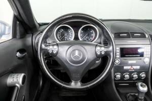 Image 8/50 of Mercedes-Benz SLK 200 Kompressor (2004)