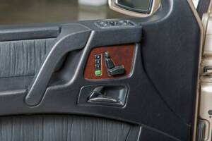 Image 12/20 of Mercedes-Benz G 500 (LWB) (2004)