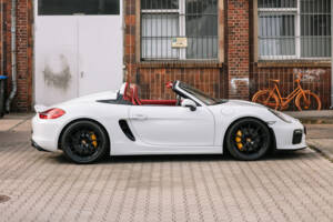 Image 18/70 of Porsche Boxster Spyder (2015)