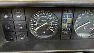 Image 14/18 of Ferrari Mondial Quattrovalvole (1985)