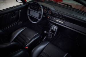 Immagine 72/96 di Porsche 911 Speedster 3.2 (1989)