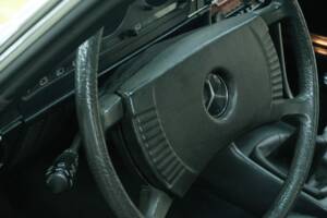 Image 20/50 de Mercedes-Benz 280 SLC (1977)