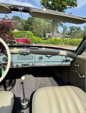 Image 9/19 de Mercedes-Benz 190 SL (1959)