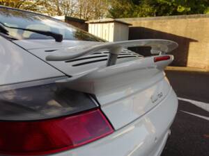 Bild 18/99 von Porsche 911 Turbo (2004)