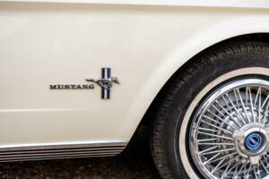 Image 22/50 of Ford Mustang 200 (1966)