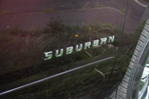 Image 44/50 of Chevrolet Suburban (2017)