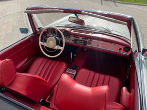 Imagen 9/22 de Mercedes-Benz 280 SL (1969)