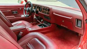 Bild 15/18 von Pontiac Firebird Esprit (1975)
