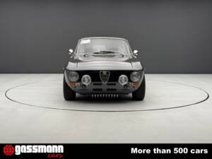 Bild 2/15 von Alfa Romeo Giulia GT 1300 Junior (1973)