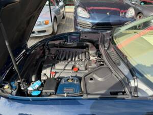 Image 21/35 of Jaguar XK8 4.0 (2002)