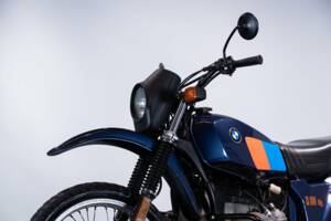 Bild 31/50 von BMW DUMMY (1988)