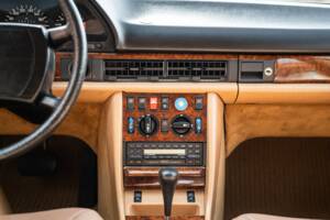 Bild 36/76 von Mercedes-Benz 500 SEL (1985)