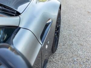 Image 19/53 of Aston Martin V12 Vantage AMR Roadster (2018)