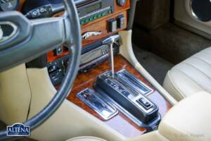 Bild 21/57 von Jaguar XJ 12 (1986)