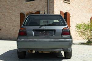 Image 7/37 of Volkswagen Golf III 1.6 (1997)