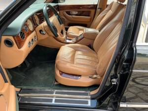 Image 16/64 of Bentley Arnage Red Label (2004)
