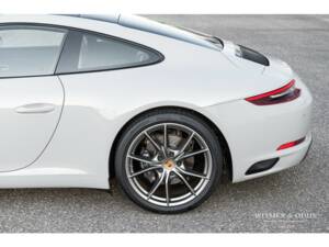 Bild 17/32 von Porsche 911 Carrera (2018)
