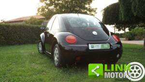 Bild 7/10 von Volkswagen New Beetle 1.9 TDI (2000)