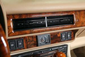 Image 17/49 de Jaguar XJS 4.0 (1995)