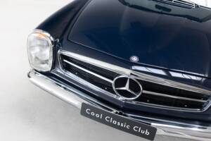 Image 27/40 de Mercedes-Benz 250 SL (1967)