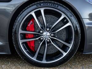 Afbeelding 7/69 van Aston Martin DBS (2012)