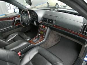 Bild 12/19 von Mercedes-Benz S 420 C (1995)