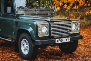 Bild 49/50 von Land Rover Defender 110 (2005)