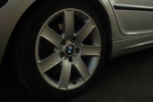Afbeelding 12/58 van BMW 330i (2002)