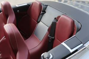 Bild 20/47 von Aston Martin DB 9 Volante (2006)