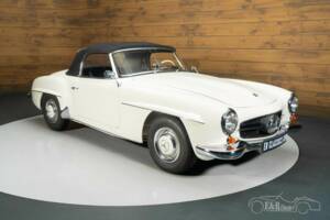 Image 14/19 of Mercedes-Benz 190 SL (1962)