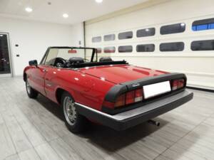 Image 3/15 of Alfa Romeo 1.6 Spider (1989)