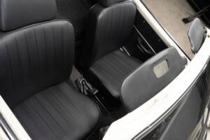 Immagine 11/54 di Volkswagen Karmann Ghia 1500 (1968)