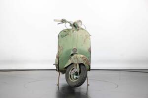 Image 7/50 de Piaggio Vespa 125 (1953)