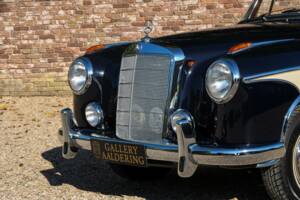 Imagen 32/50 de Mercedes-Benz 220 S Cabriolet (1956)