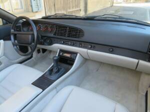 Image 13/18 de Porsche 944 S2 (1990)
