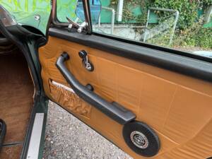 Bild 8/10 von Volvo 1800 ES (1972)