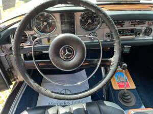 Bild 10/29 von Mercedes-Benz 230 SL (1966)