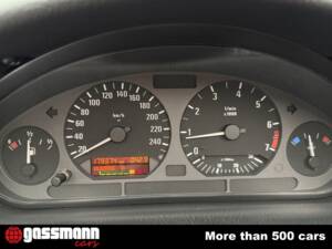 Image 14/15 of BMW 320i (1998)