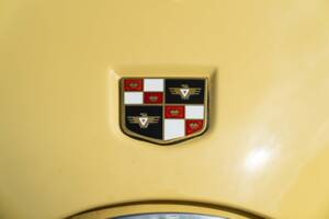 Image 26/50 of Studebaker Champion Regal DeLuxe Convertible (1950)