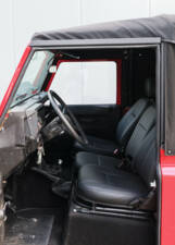 Image 32/38 of Land Rover 110 (1989)