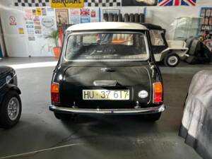 Image 4/8 de Leyland Authi Mini 850 (1971)