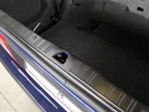 Image 18/37 of BMW 325i (1991)