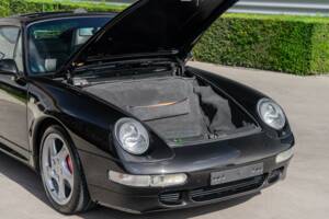 Bild 22/24 von Porsche 911 Carrera 4S (1996)