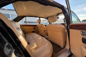 Imagen 9/19 de Jaguar XJ 6 4.2 (1981)