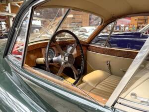 Image 4/28 of Jaguar XK 120 FHC (1953)