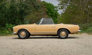 Bild 2/31 von Mercedes-Benz 230 SL (1966)